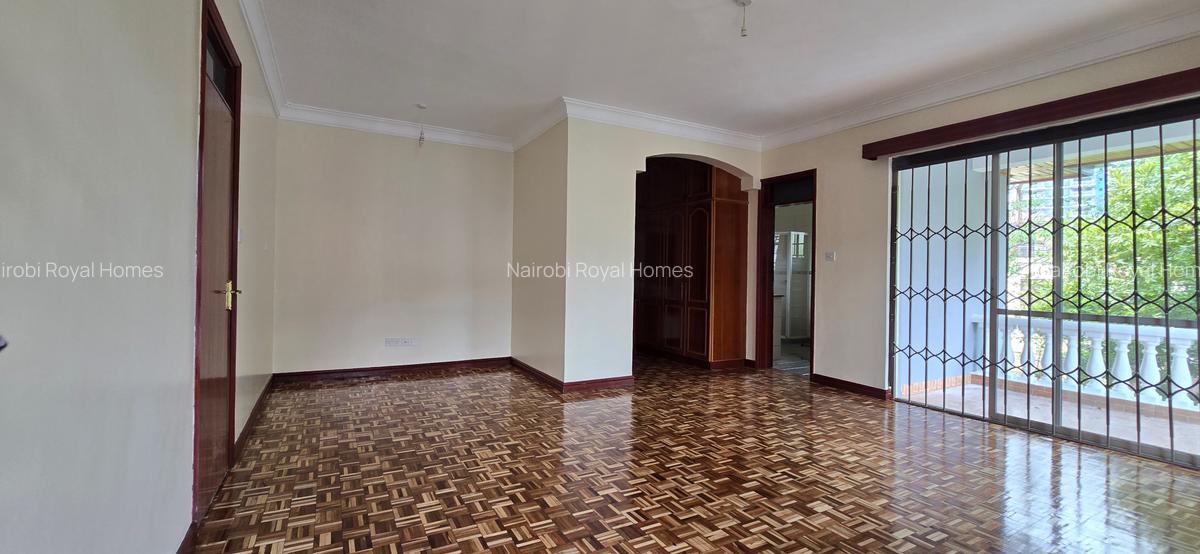 4 Bed Townhouse with En Suite at Lavington Green - 11
