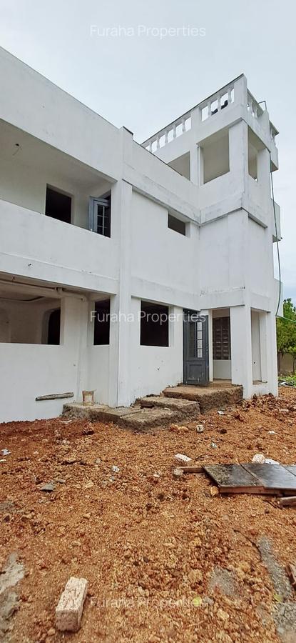 4 Bed Villa in Diani - 6