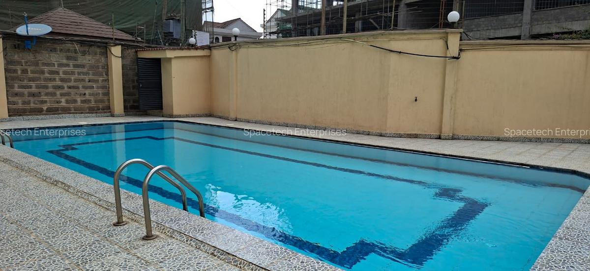 2 Bed Apartment with En Suite in Westlands Area - 3