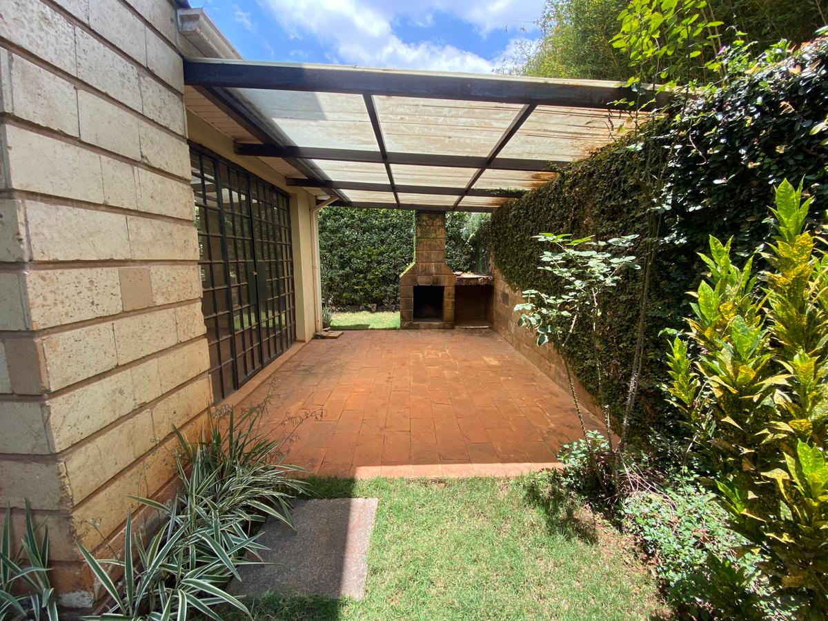 4 Bed Townhouse with En Suite in Kitisuru - 15