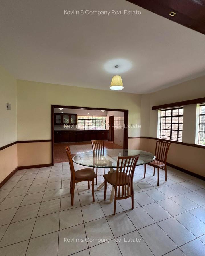 5 Bed Villa with En Suite in Runda - 4