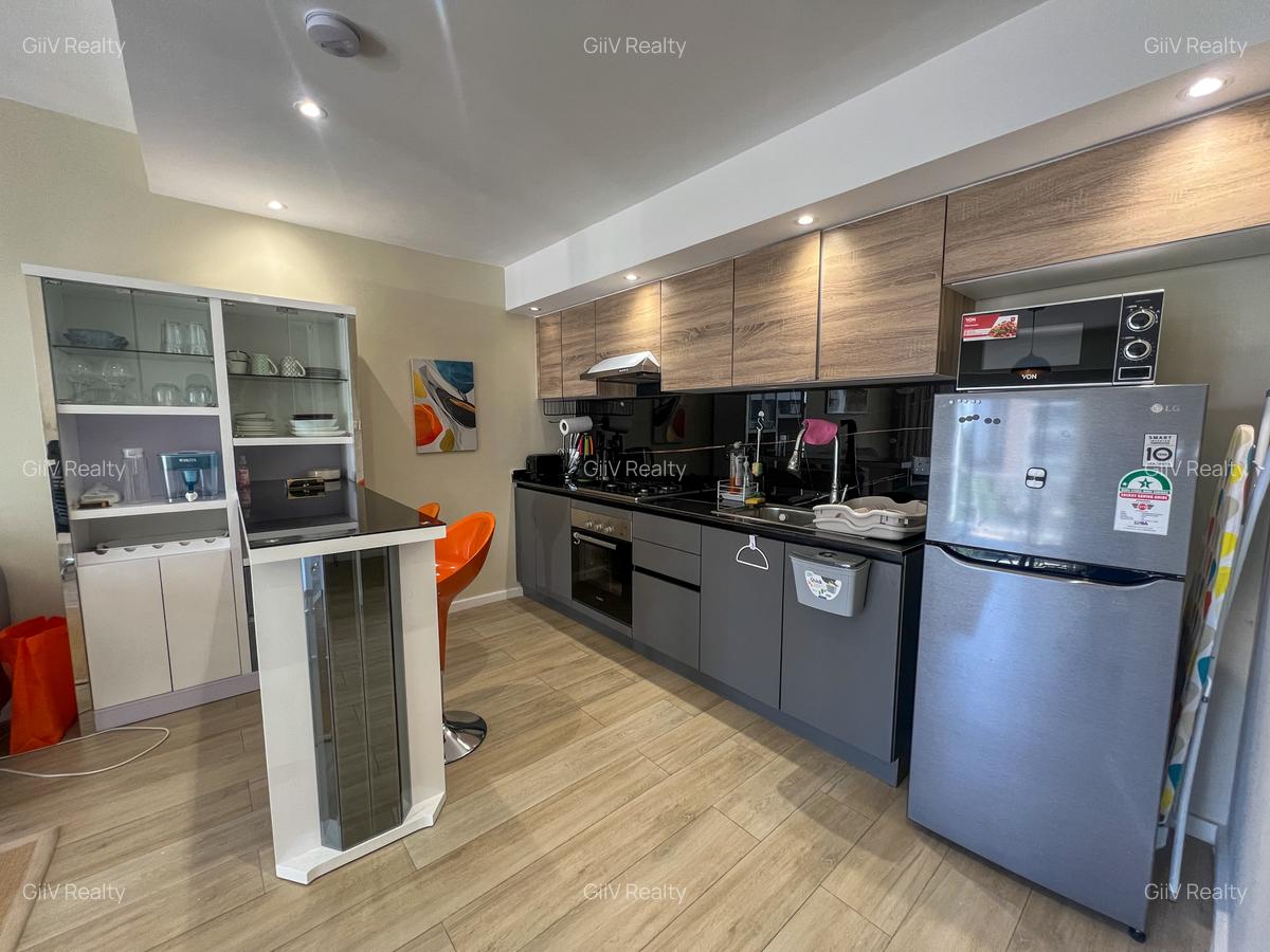 Furnished 1 Bed Apartment with Swimming Pool in Riverside - 7