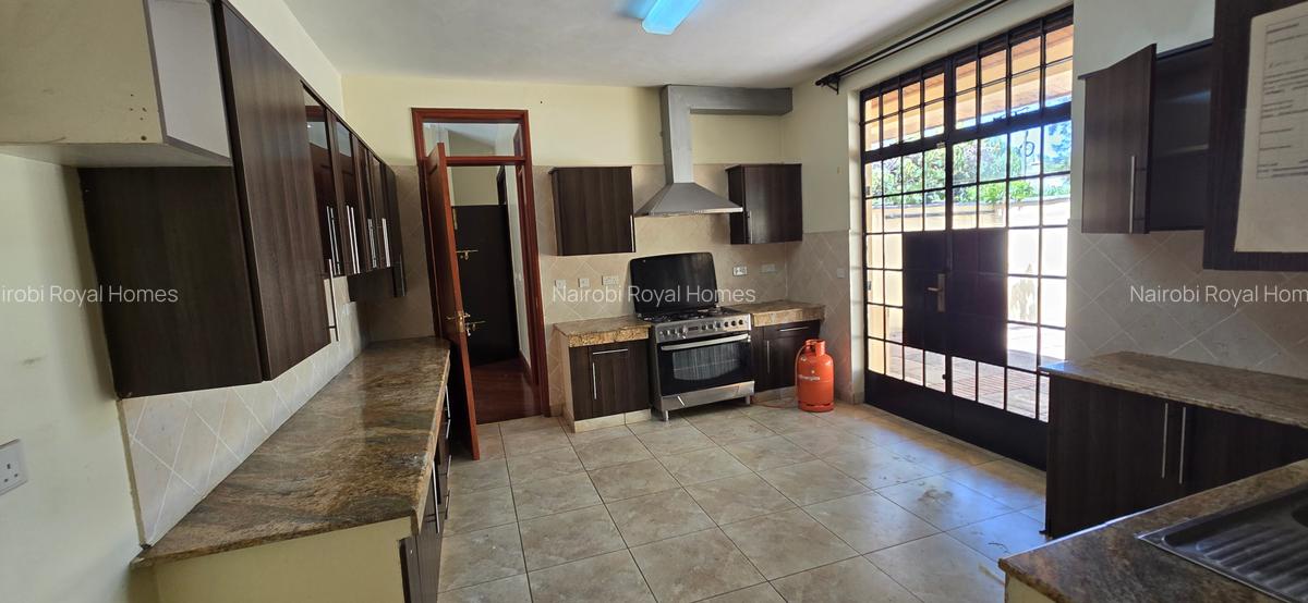 4 Bed House with En Suite at Runda Road - 18