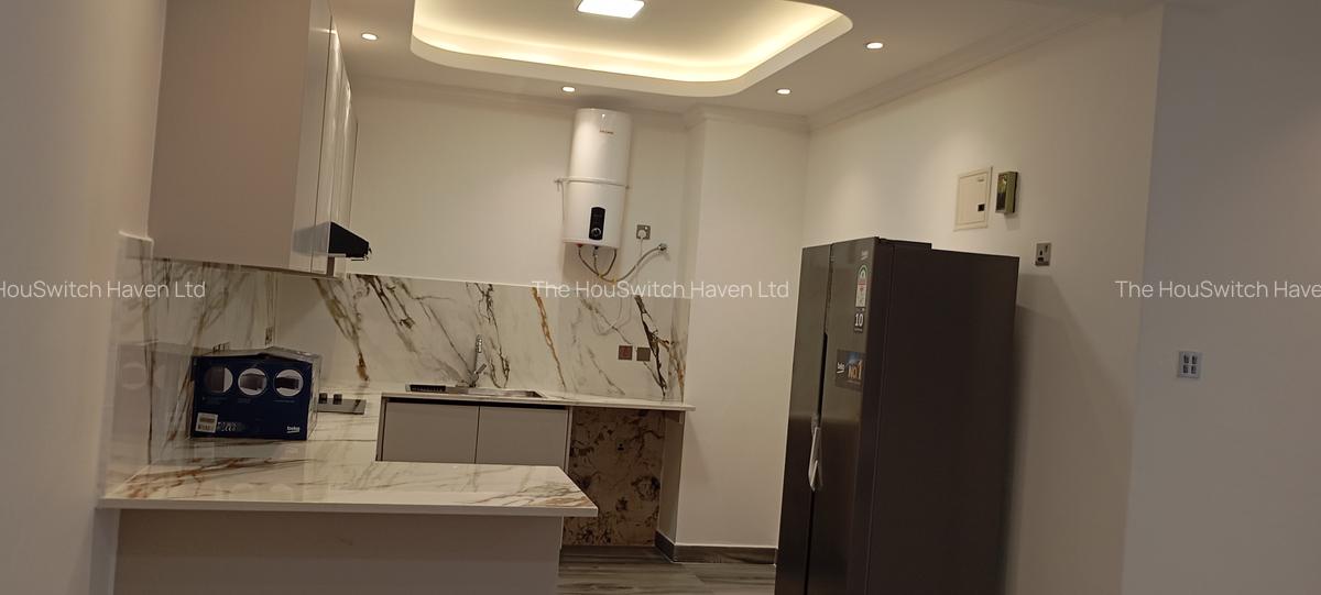 1 Bed Apartment with En Suite in Brookside - 3