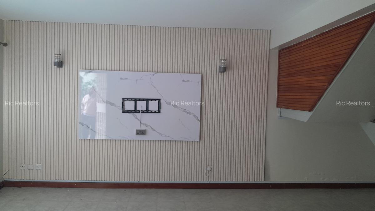 4 Bed Townhouse with En Suite at Rapta Road - 6