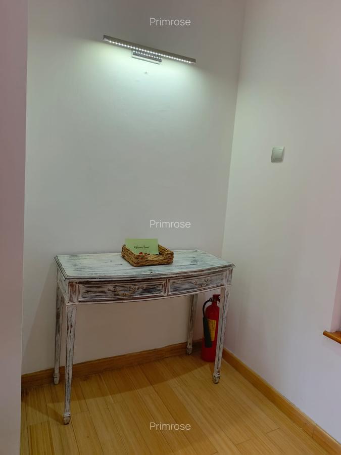 Serviced 3 Bed Apartment with En Suite in Brookside - 8