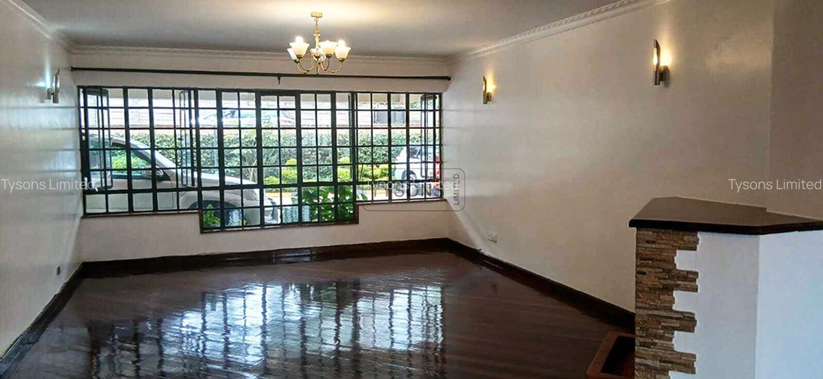 3 Bed Apartment with En Suite in Upper Hill - 3