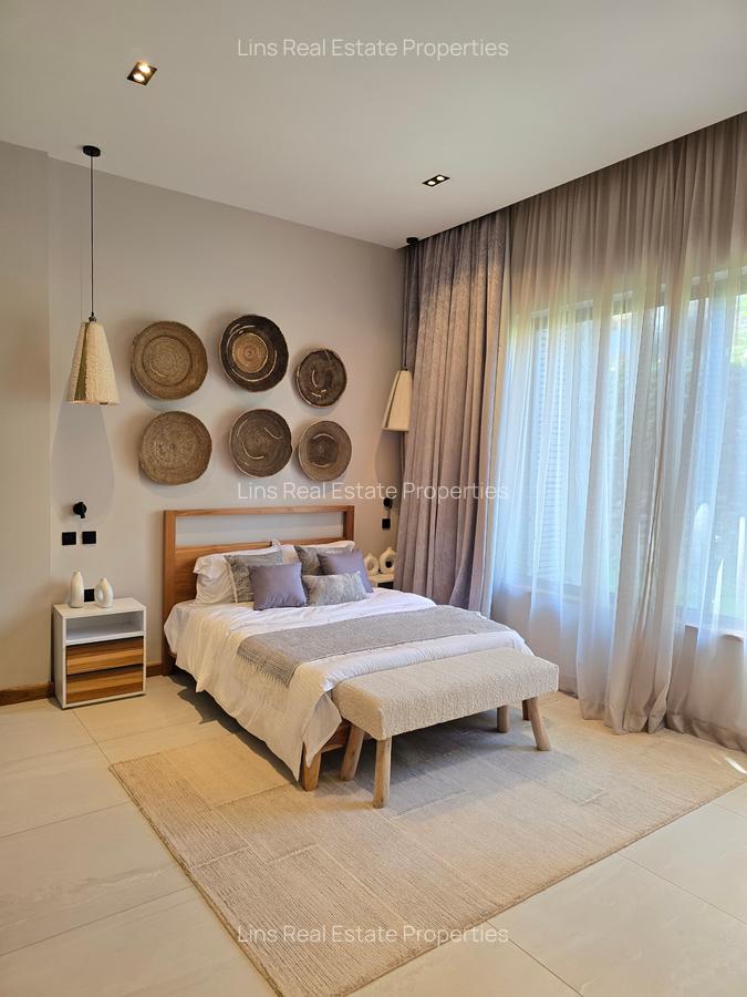 4 Bed Apartment with En Suite in Loresho - 6