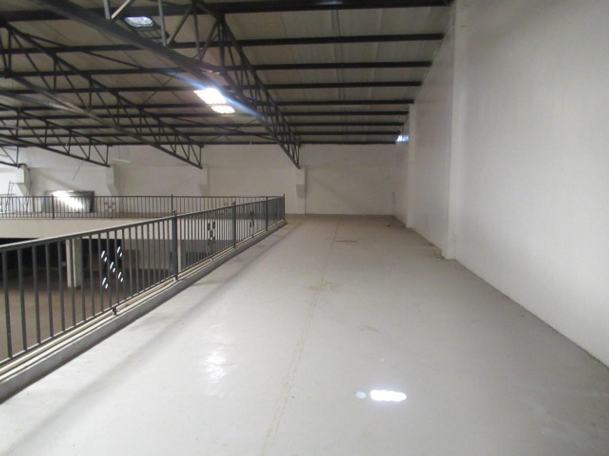 Warehouse with Parking in Industrial Area - 15