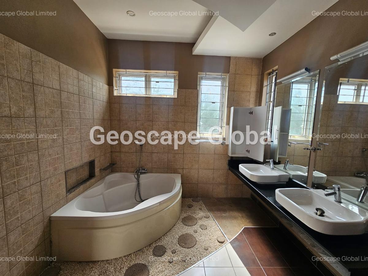 4 Bed House with En Suite in Kitisuru - 13