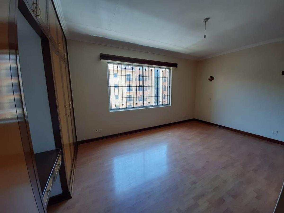 3 Bed Apartment with En Suite at Kileleshwa - 11