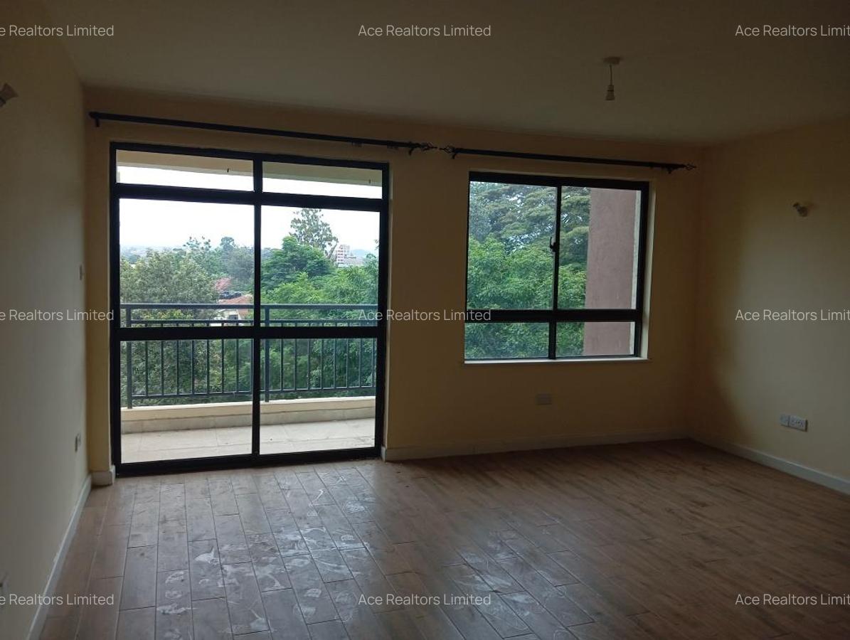 3 Bed Apartment with En Suite at Hatheru Road - 8