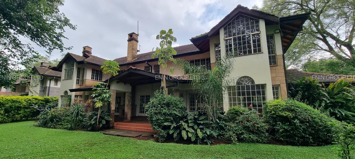 5 Bed Townhouse with En Suite at Lone Tree - 1
