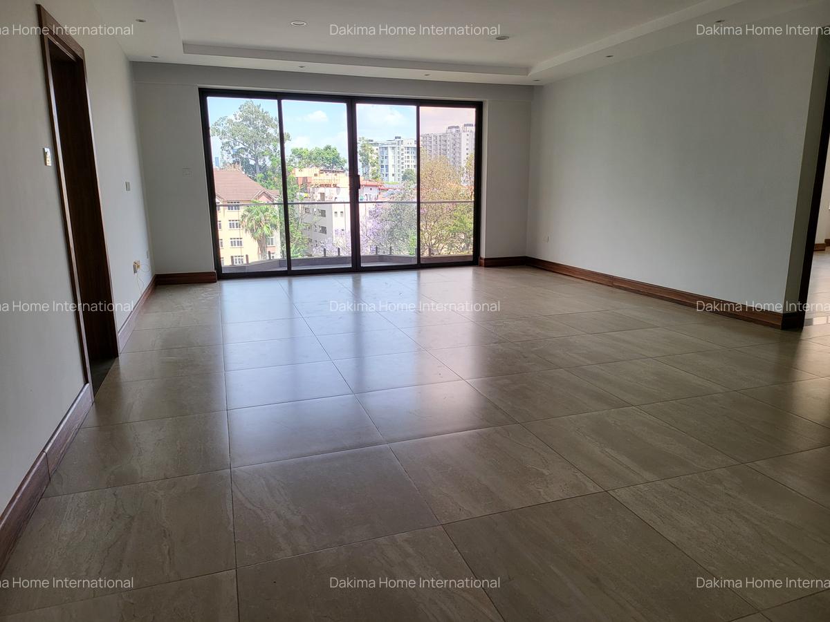 2 Bed Apartment with En Suite in Rhapta Road - 4
