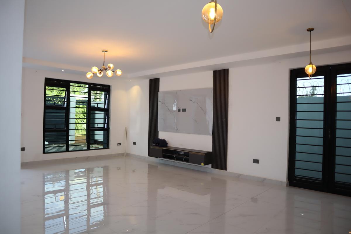 4 Bed Villa with En Suite at Mugutha Area - 3