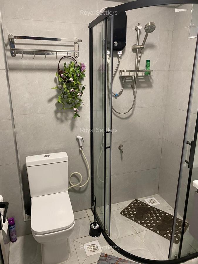 Serviced 1 Bed Apartment with En Suite at Westlands Road - 7