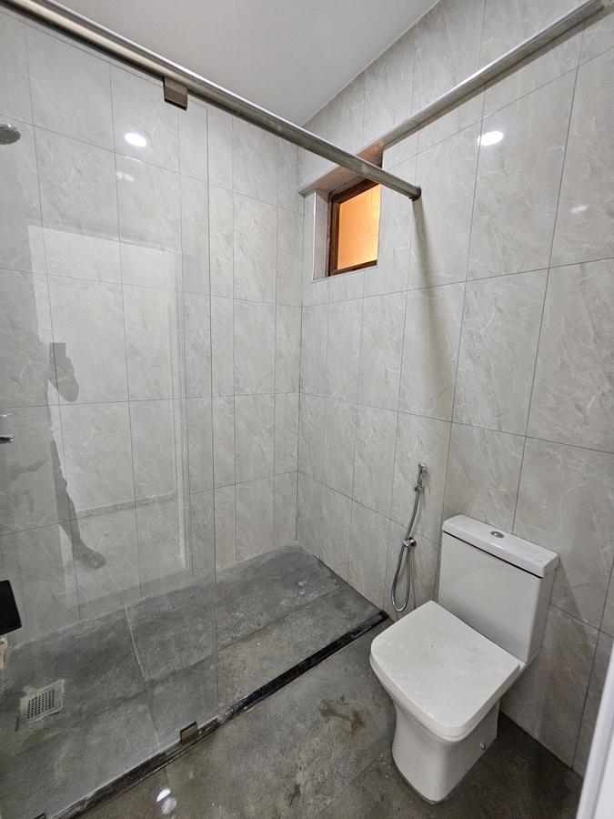 2 Bed Apartment with En Suite in Nyali Area - 12