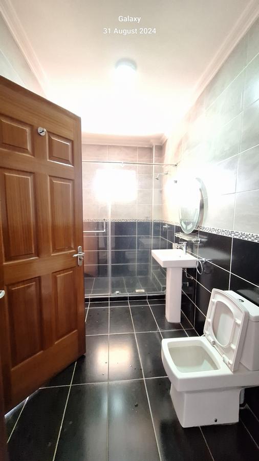 2 Bed Apartment with En Suite at Raphta Road - 10