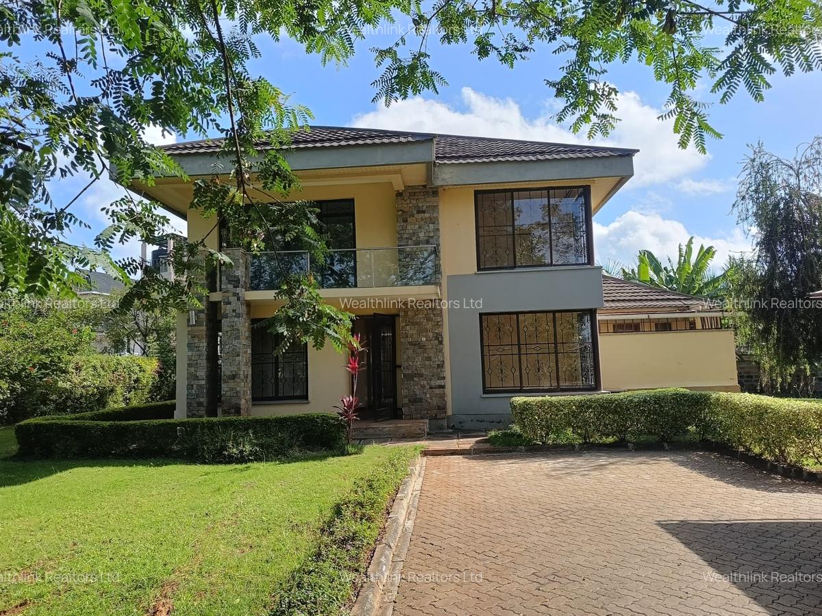 4 Bed Townhouse with En Suite at Ridgeways - 1