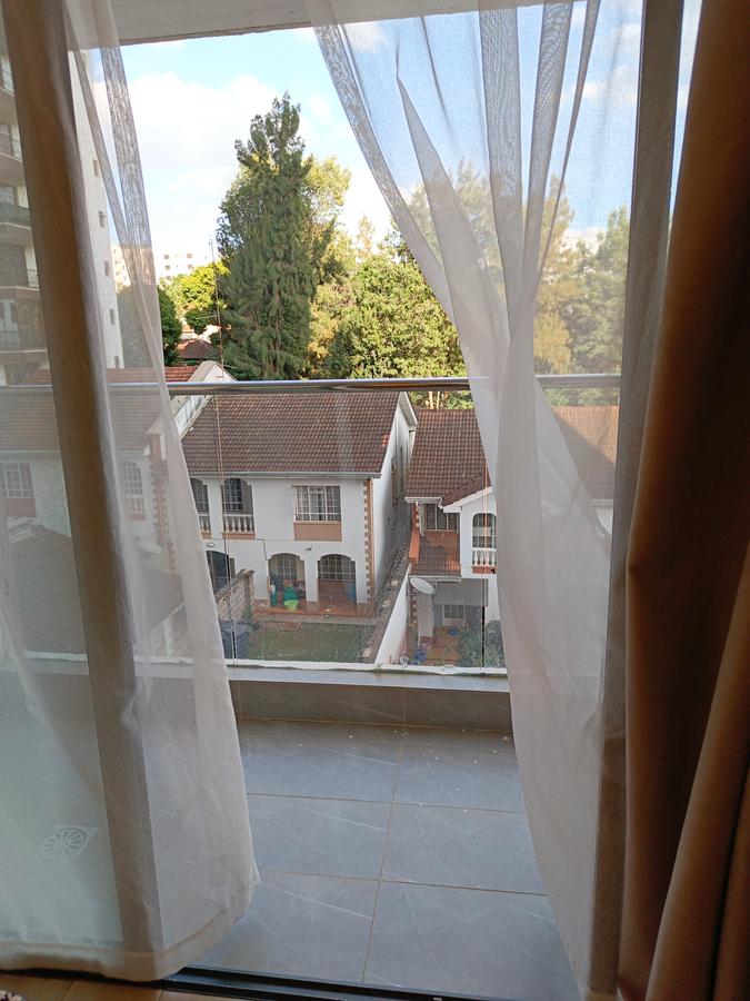 1 Bed Apartment with En Suite in Lavington - 8