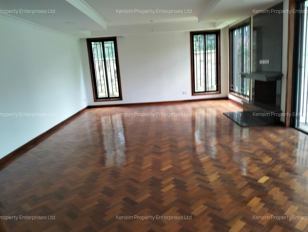 6 Bed Townhouse with En Suite in Lavington - 14