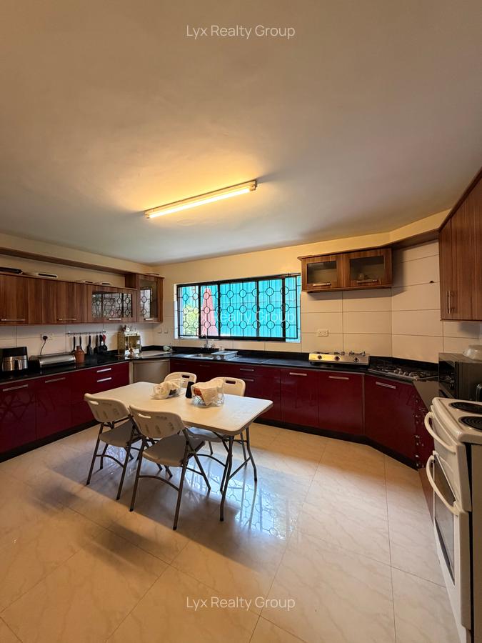 5 Bed Townhouse with En Suite in Westlands Area - 5