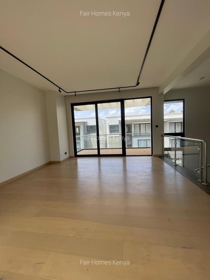 4 Bed Townhouse with En Suite at Lavington Green - 13