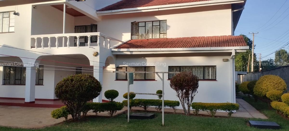 7 Bed House with En Suite in Runda - 12