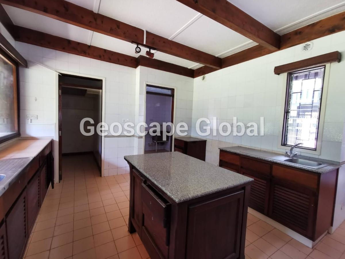 5 Bed House with En Suite in Muthaiga - 7