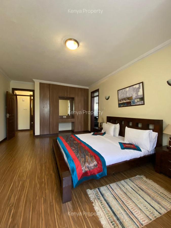 Serviced 2 Bed Apartment with En Suite at Brookside Gardens - 17