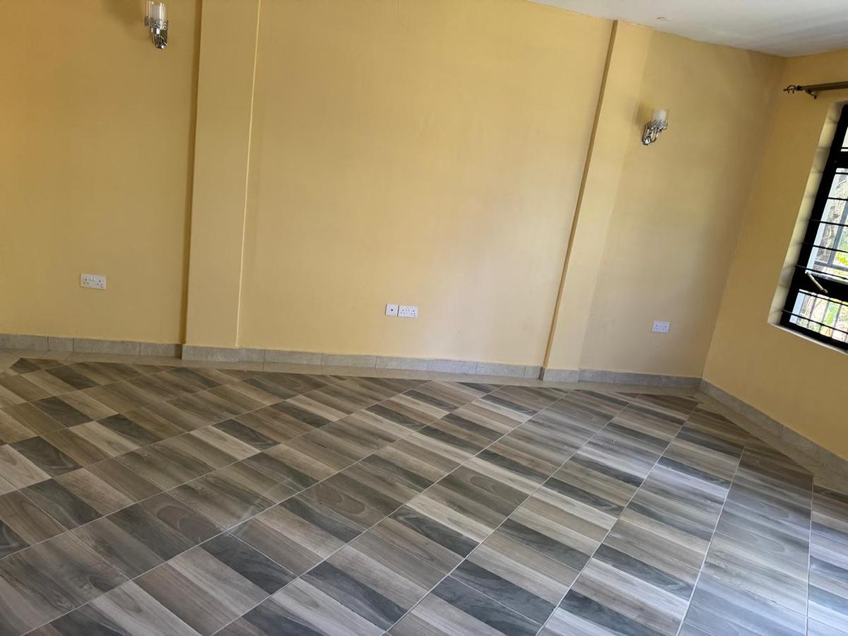 2 Bed Apartment with Parking at Elgon Road - 9