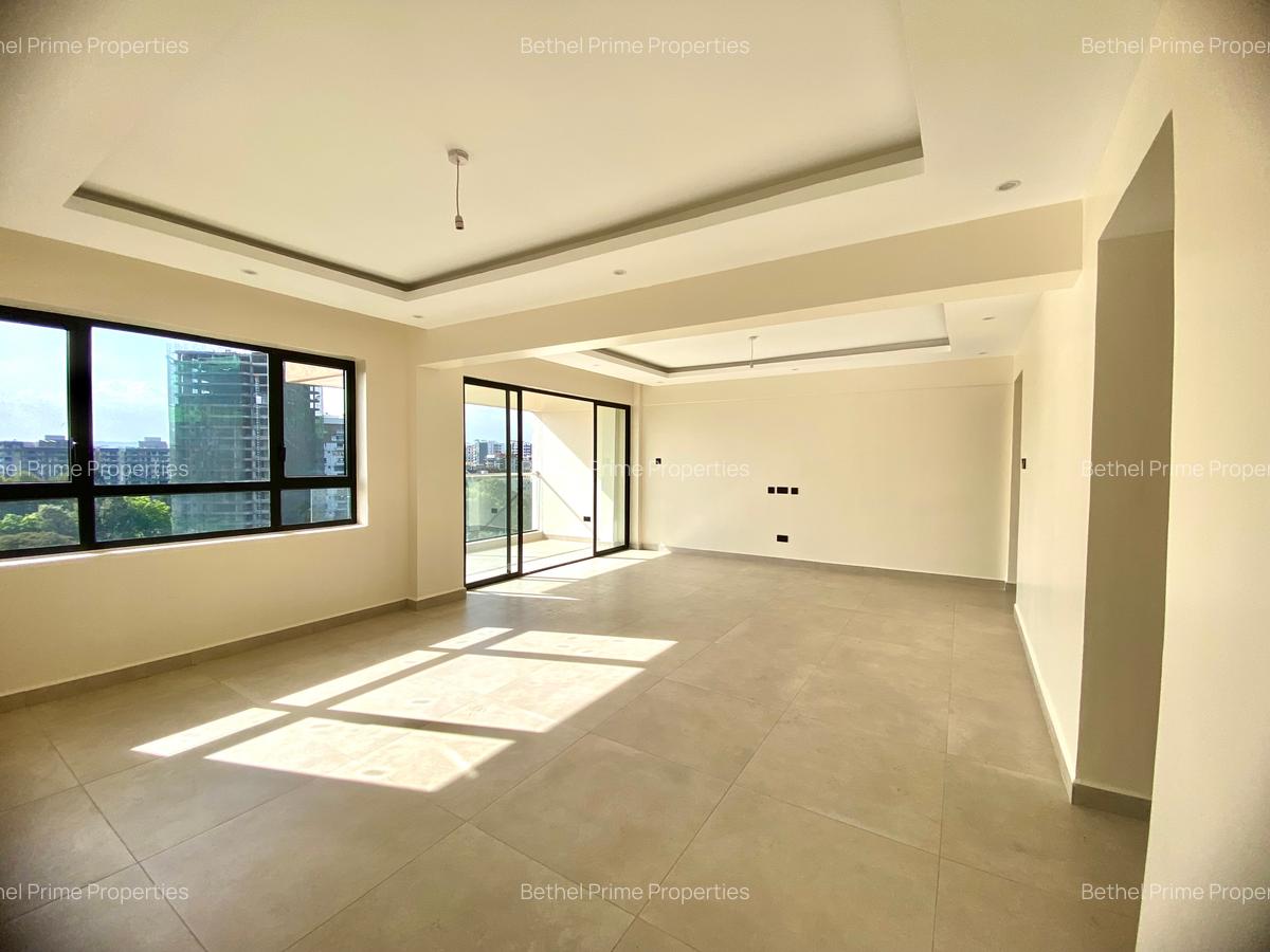 4 Bed Apartment with En Suite in General Mathenge - 6
