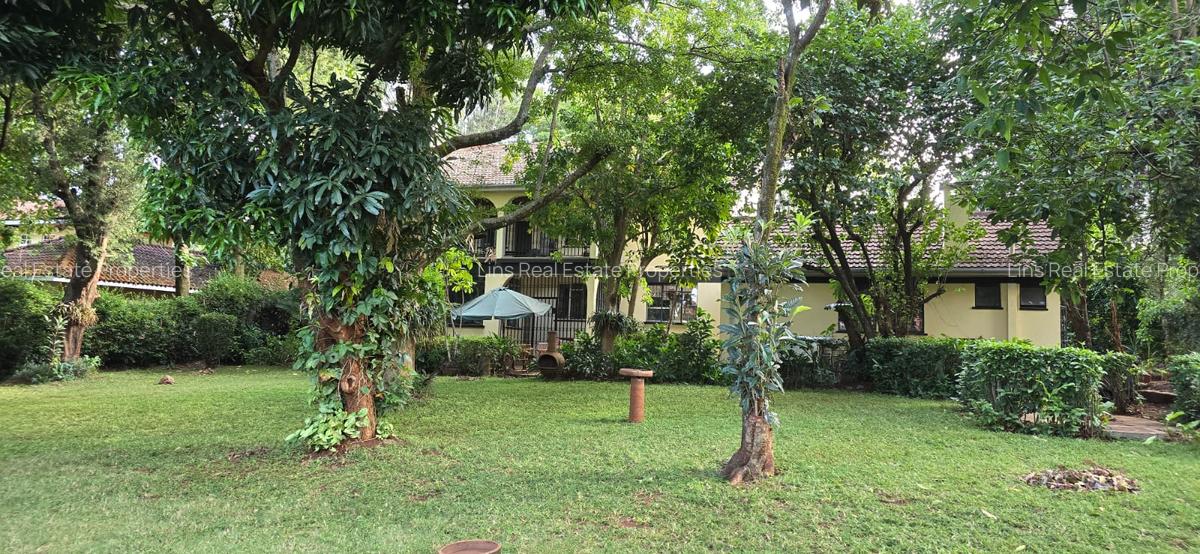 4 Bed House with En Suite in Nyari - 2