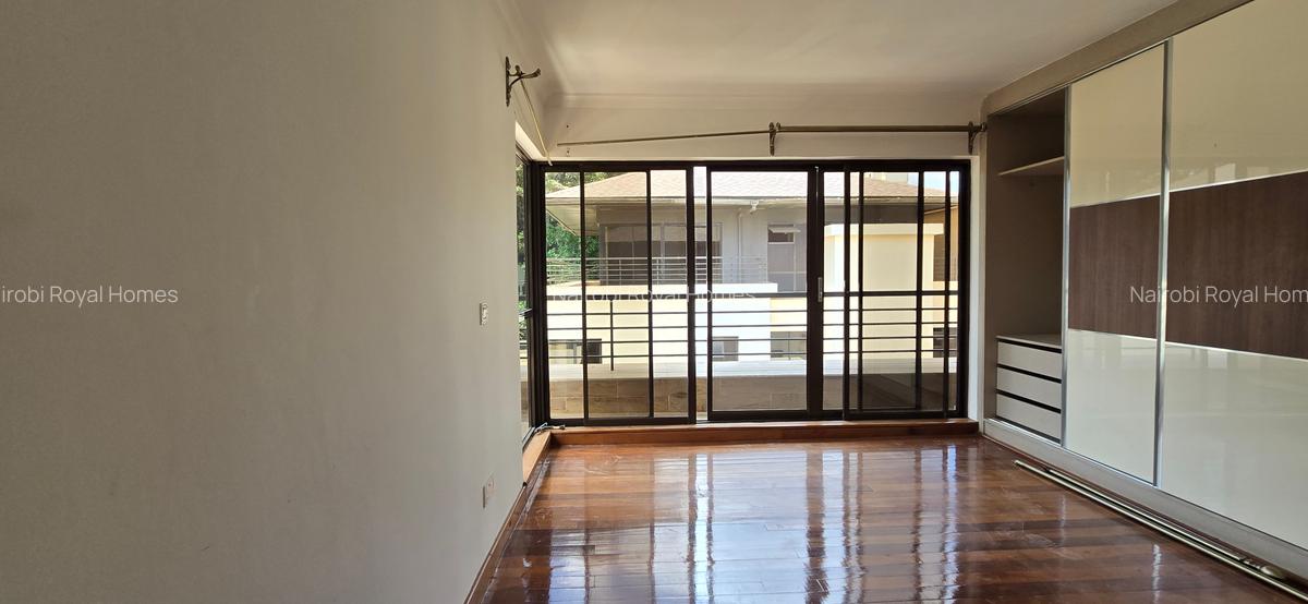 5 Bed Townhouse with En Suite at Off Gitanga Road - 4