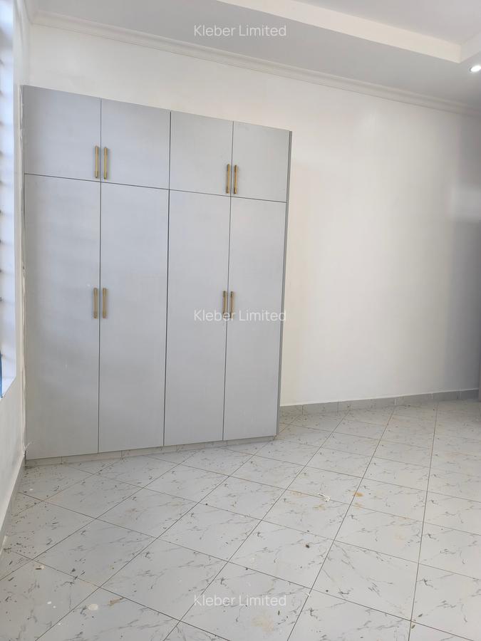 5 Bed House with En Suite in Ruiru - 14