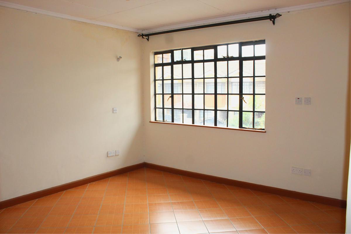 4 Bed Townhouse with En Suite in Embakasi - 6