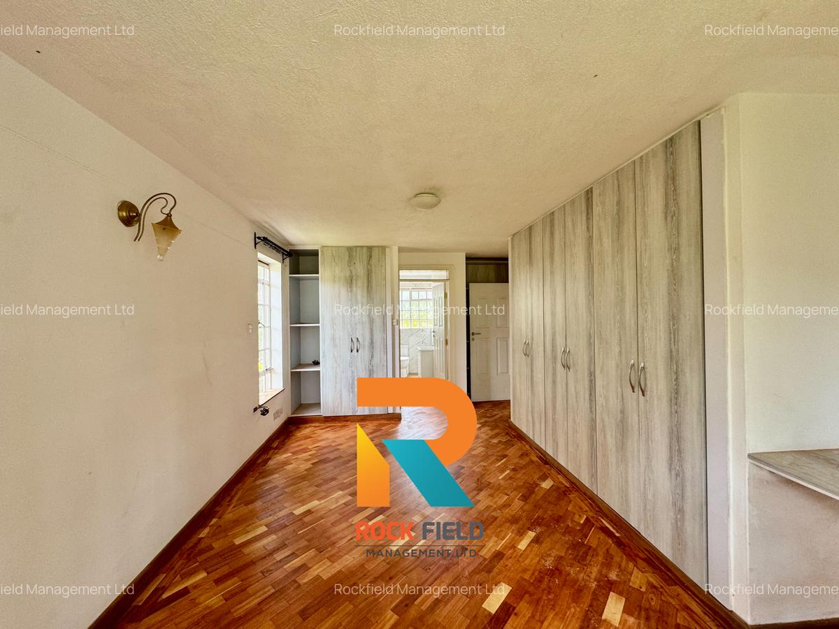 4 Bed Townhouse with En Suite in Gigiri - 9