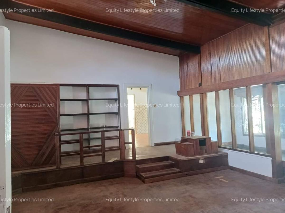 Commercial Property with Service Charge Included in Lavington - 4