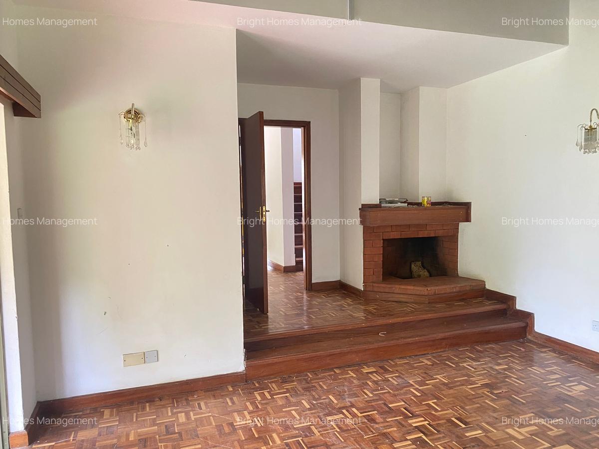 4 Bed Townhouse with En Suite in Lavington - 5