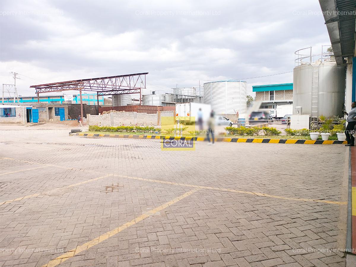 Warehouse in Industrial Area - 13