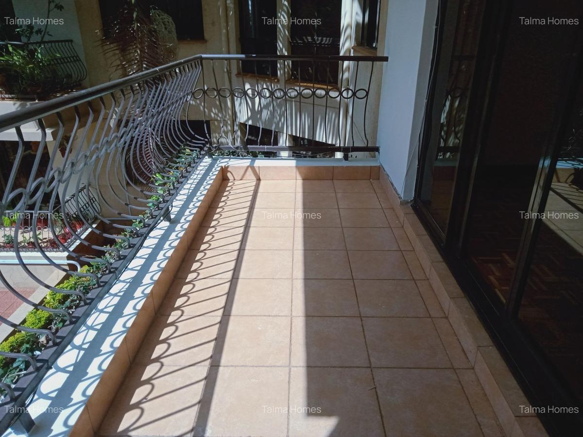 3 Bed Apartment with En Suite at Brookside Area - 2