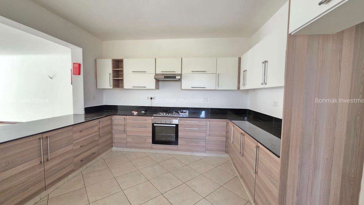 2 Bed Apartment with En Suite at Brookside Drive - 3