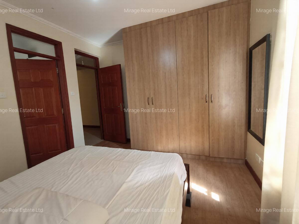 Serviced 2 Bed Apartment with En Suite in Brookside - 6