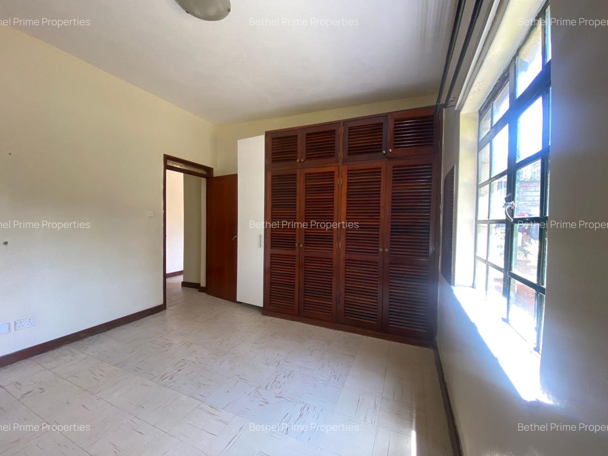 1 Bed Apartment with Swimming Pool in Lavington - 5