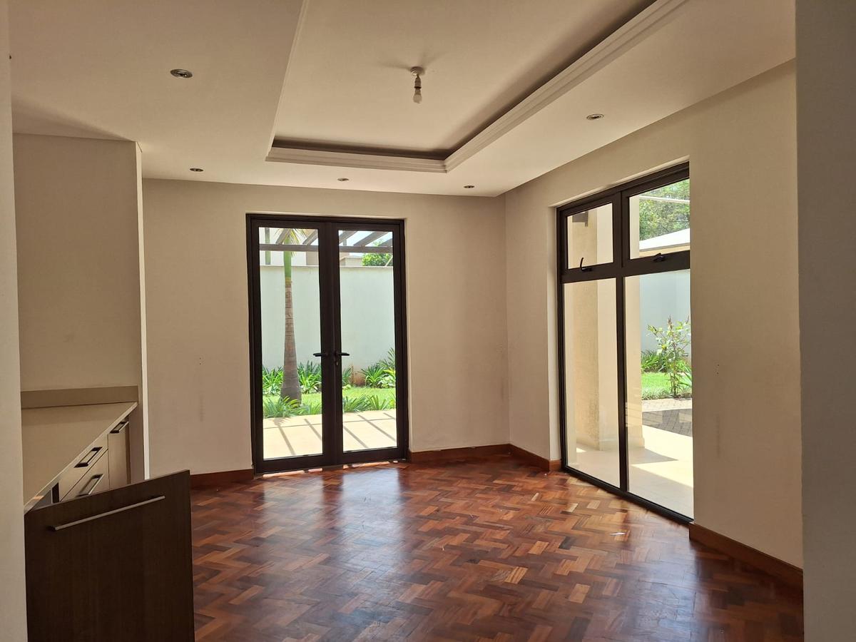 4 Bed Townhouse with En Suite in Karen - 16