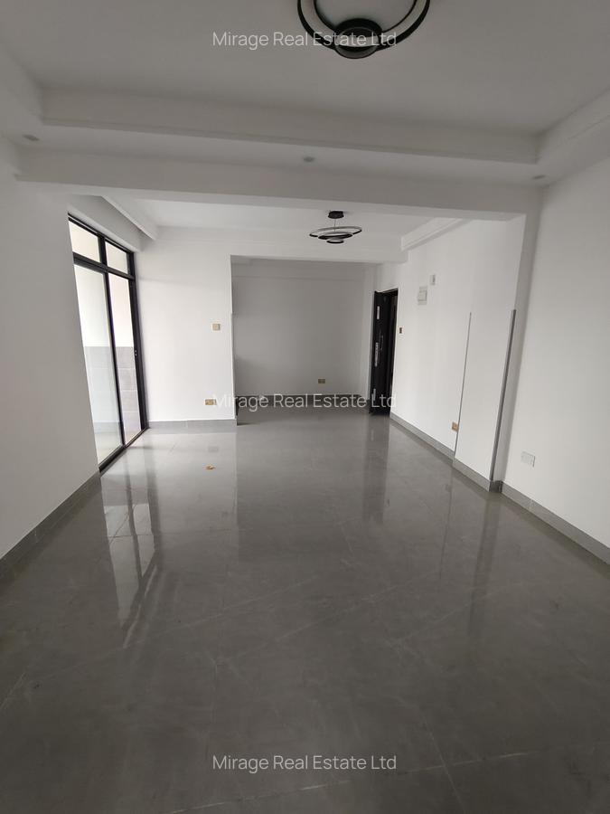 2 Bed Apartment with En Suite in Lavington - 5