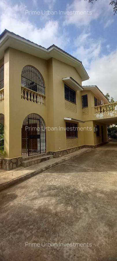 4 Bed House with En Suite in Nyali Area - 5
