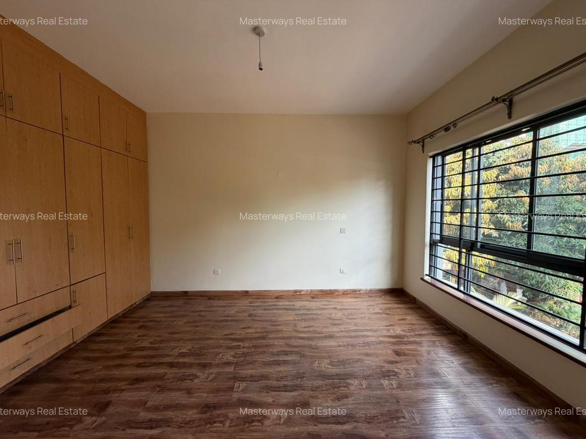3 Bed Apartment with En Suite in Westlands Area - 16