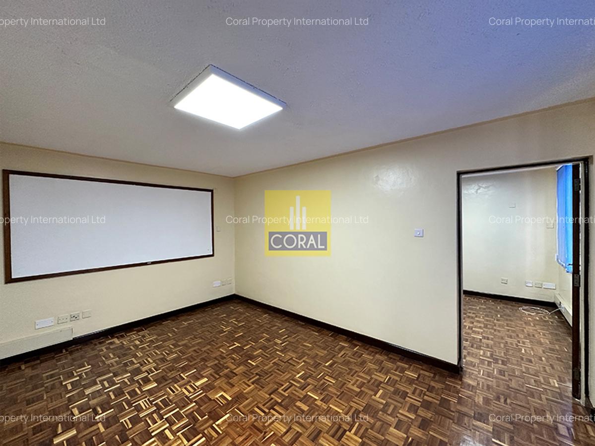 5,541 ft² Office in Gigiri - 4