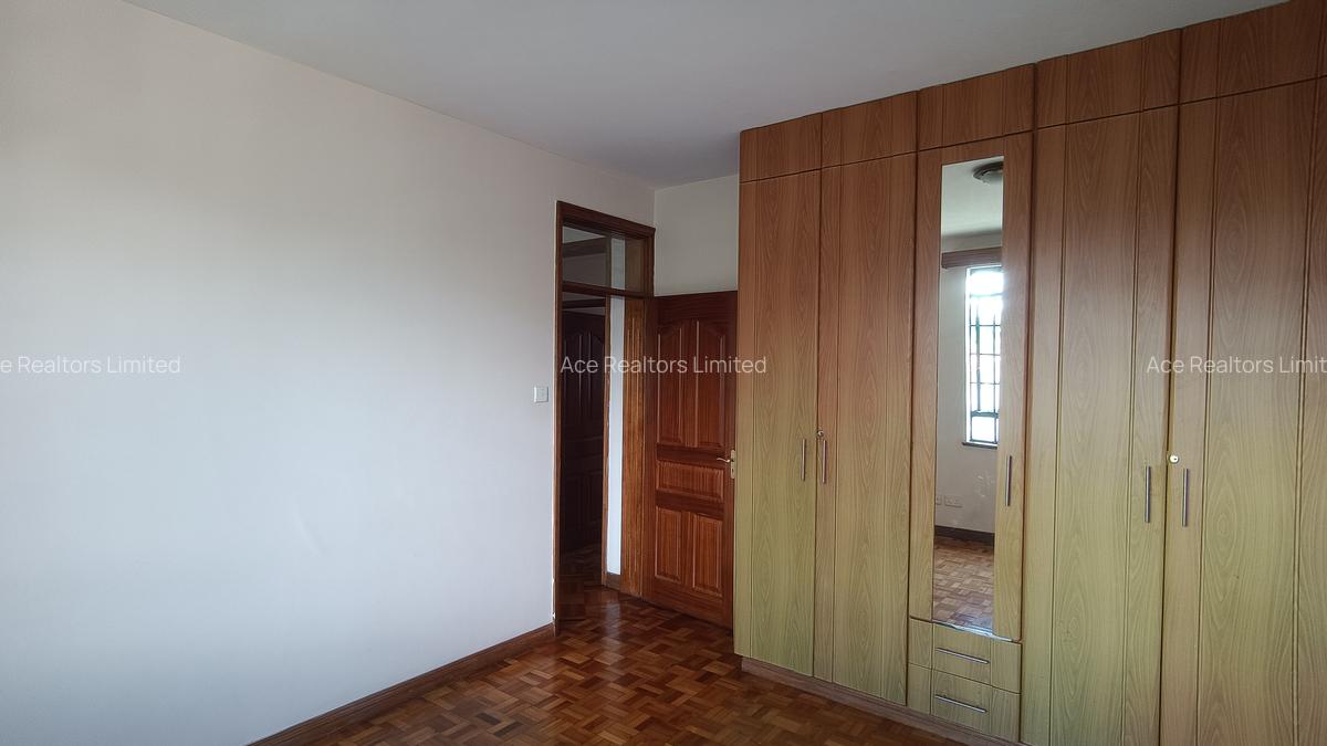 3 Bed Apartment with En Suite at Raphta Road - 10